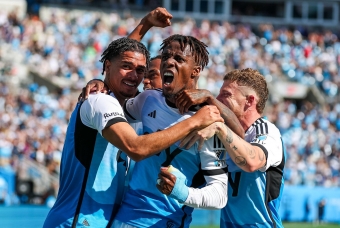 Nhận định Charlotte vs New England: Giữ vững ngôi đầu