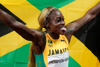 'Người phụ nữ nhanh nhất hành tinh' phá kỷ lục tồn tại 33 năm ở Olympic