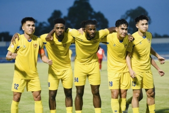 Trụ hạng thành công, đội bóng V-League được thưởng khủng