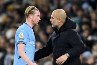 Pep nói một câu về De Bruyne thể hiện sự bế tắc