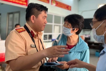 Đổi mới thủ tục mua bán xe tại Thành phố Hồ Chí Minh: Nhanh gọn, không cần công chứng