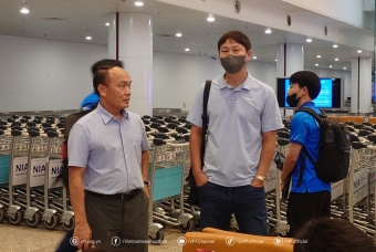 ĐT Việt Nam thua đậm Malaysia, HLV Kim Sang Sik không thể ngủ