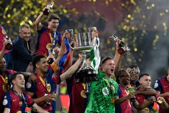 Kounde ngưng chuỗi trận kinh điển chỉ để hạ Real Madrid