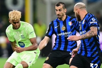 VAR gây tranh cãi, Barca mất penalty oan?