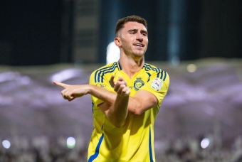 Ngụp lặn tại Al Nassr, đồng đội Ronaldo tháo chạy sang châu Âu
