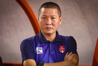 HLV Chu Đình Nghiêm không vui nổi dù giành 3 điểm trên sân khách