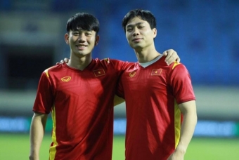Đội hạng Nhất mua Minh Vương đá cặp cùng Công Phượng