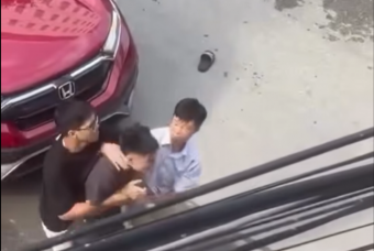 Bắc Giang: Điều tra vụ hai bố con khống chế nam thanh niên giữa đường sau va chạm giao thông