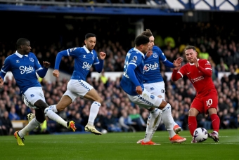 Trực tiếp Liverpool 0-1 Everton: Everton có bàn mở tỉ số