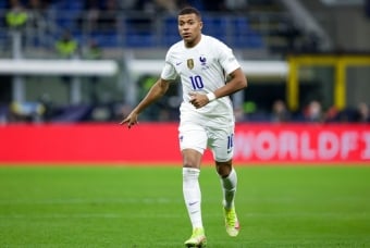 Mbappe im tiếng, Pháp thất bại bạc nhược trước Italia