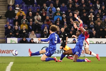 Trực tiếp Leicester 0-1 MU: Hiệp hai trở lại