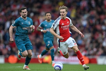 Thua đau Bournemouth, Arsenal chạy đà tệ hại trước đại chiến PSG