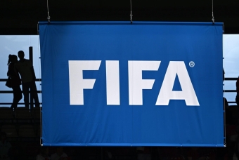 FIFA cấm chuyển nhượng hai đội bóng hàng đầu