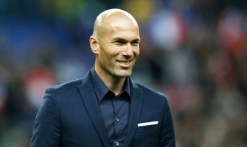 Bị Pháp ngó lơ, HLV Zidane có bến đỗ khiến 'thế giới khiếp sợ'