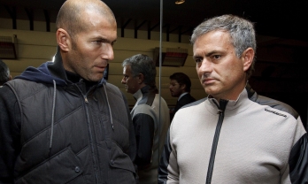 Không phải Zidane hay Mourinho, PSG sẽ bổ nhiệm HLV đại tài dẫn dắt Messi?