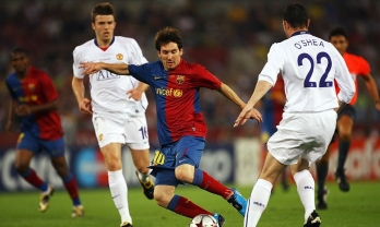Lionel Messi bày tỏ quan điểm về MU và cơ hội đến Ngoại hạng Anh