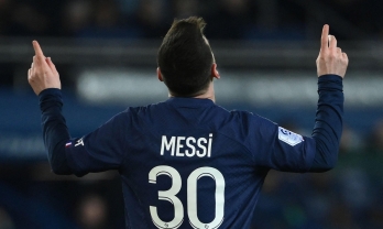 Giúp PSG giành chiến thắng, Messi đi vào lịch sử với thành tích 'vĩ đại bậc nhất làng túc cầu'