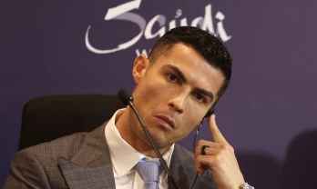 Nhầm lẫn tai hại ở Al Nassr, Ronaldo được mời sang quốc gia khác