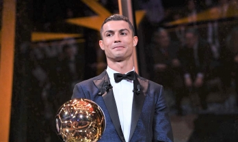 Rời châu Âu, Ronaldo gây tranh cãi tại giải thưởng cao quý cấp thế giới