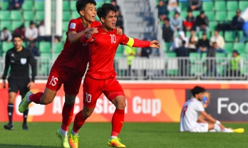 CĐV châu Á phản ứng bất ngờ ở trận đấu của U20 Việt Nam