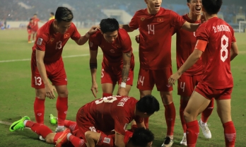 Vào chung kết, ĐT Việt Nam 'phá bỏ lời nguyền' sau gần 30 năm tại AFF Cup