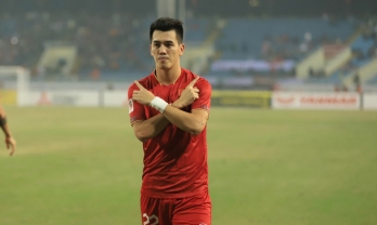 Báo Thái gạch tên vua phá lưới Tiến Linh khỏi đội hình tiêu biểu AFF Cup