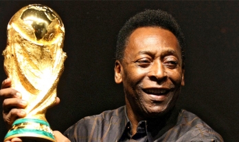 TIN BUỒN: 'Vua bóng đá' Pele qua đời ở tuổi 82
