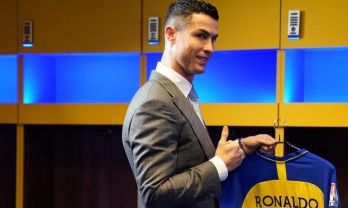Vừa bị FA phạt nặng, Ronaldo tiếp tục bị 'vận rủi' đeo bám tại Al Nassr