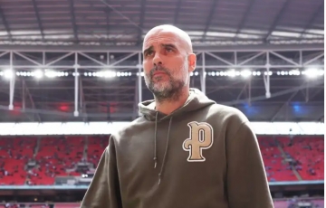 Lý do Pep mặc áo in P trong trận chung kết FA Cup