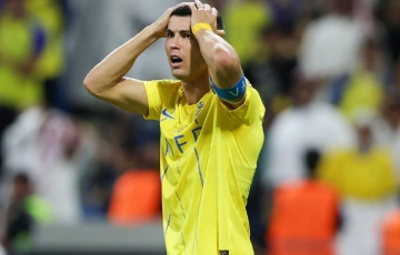 
                Đồng đội Ronaldo nhận án phạt rất nặng do vi phạm quy định của CLB
            