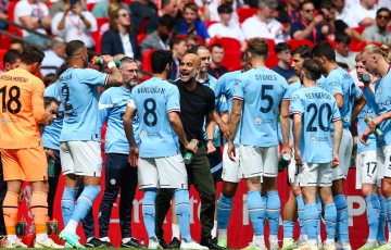 
                Huyền thoại từng ăn 3 cho rằng nói Man City hay nhất lịch sử là thiếu tôn trọng MU
            
