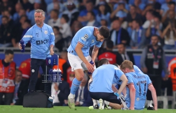 
                De Bruyne rơi nước mắt rời sân vì chấn thương, Man City gặp nguy
            