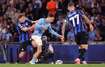 
                Chi 80 triệu euro, MU sẽ có tiền vệ từng khiến Man City khốn đốn
            