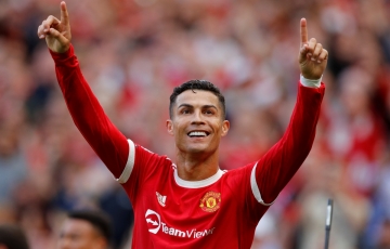 
                Nhận lương 100 triệu euro, đồng đội cũ tại MU chuẩn bị tới Saudi Arabia đối đầu Ronaldo
            