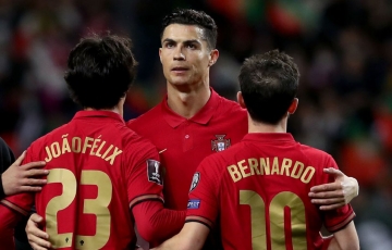
                Chi hơn 200 triệu euro, Al-Hilal quyết mua siêu tiền vệ người Bồ Đào Nha đối đầu Ronaldo
            