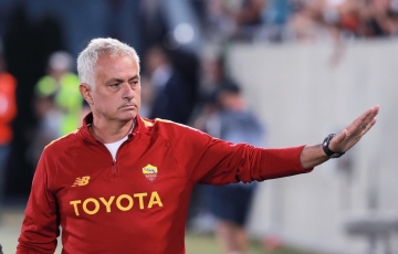 
                Thua chung kết C2, Mourinho thẳng thắn nói về tương lai
            