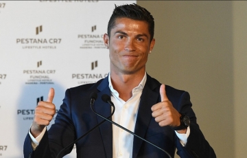 
                Quyết rời Al Nassr, Ronaldo sẽ gia nhập bến đỗ hùng mạnh châu Âu?
            