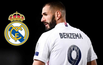 
                Đến Ả Rập, Benzema bất ngờ có hành động gây tranh cãi với Real Madrid
            