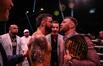 Sức hút cực lớn của Conor McGregor: Cầm đai lên thượng đài, khán giả vỗ tay như sấm dậy