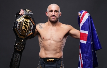 
                Alexander Volkanovski sẵn sàng đối đầu với Yair Rodriguez tại UFC 290
            