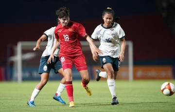 
                Vũ Thị Hoa: Xa gia đình từ 12 tuổi, bố mất sớm và hành trình vượt lên nghịch cảnh
            