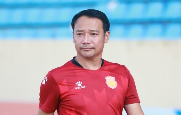 
                HLV Nam Định thẳng thắn chỉ ra nguyên nhân thất bại trước Viettel
            