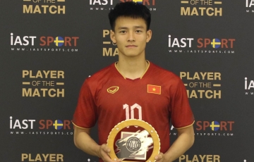 
                Cầu thủ U23 Việt Nam được vinh danh sau trận thua Kyrgyzstan
            