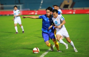 Thoát thua may mắn, Nam Định tạm thời dẫn đầu V-League