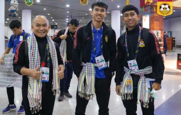Lào bất ngờ gọi 2 cầu thủ gốc Việt để đấu U22 Việt Nam