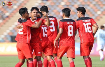 
                Hàng công thăng hoa, U22 Indonesia đòi lại ngôi đầu của Campuchia
            