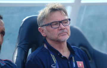 HLV Troussier không được thưởng khi giành HCĐ tại SEA Games 32