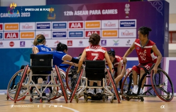 
                VIDEO: VĐV khuyết tật Thái Lan gây sốt với hình đẹp tại Paragames
            