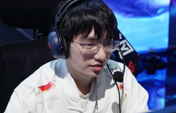 Không phải Bin hay Knight, đây mới là tuyển thủ LPL khiến fan LCK toát mồ hôi hột