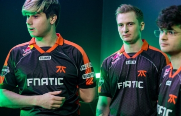 Tập thể Fnatic bị chính HLV bóc phốt, chỉ 2 người được an toàn